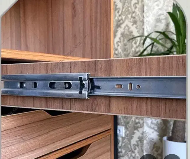تعمیرات کابینت کمد دراور،تعویض ریل کشو،درمحل|خدمات پیشه و مهارت|قرچک, زیبا شهر|دیوار