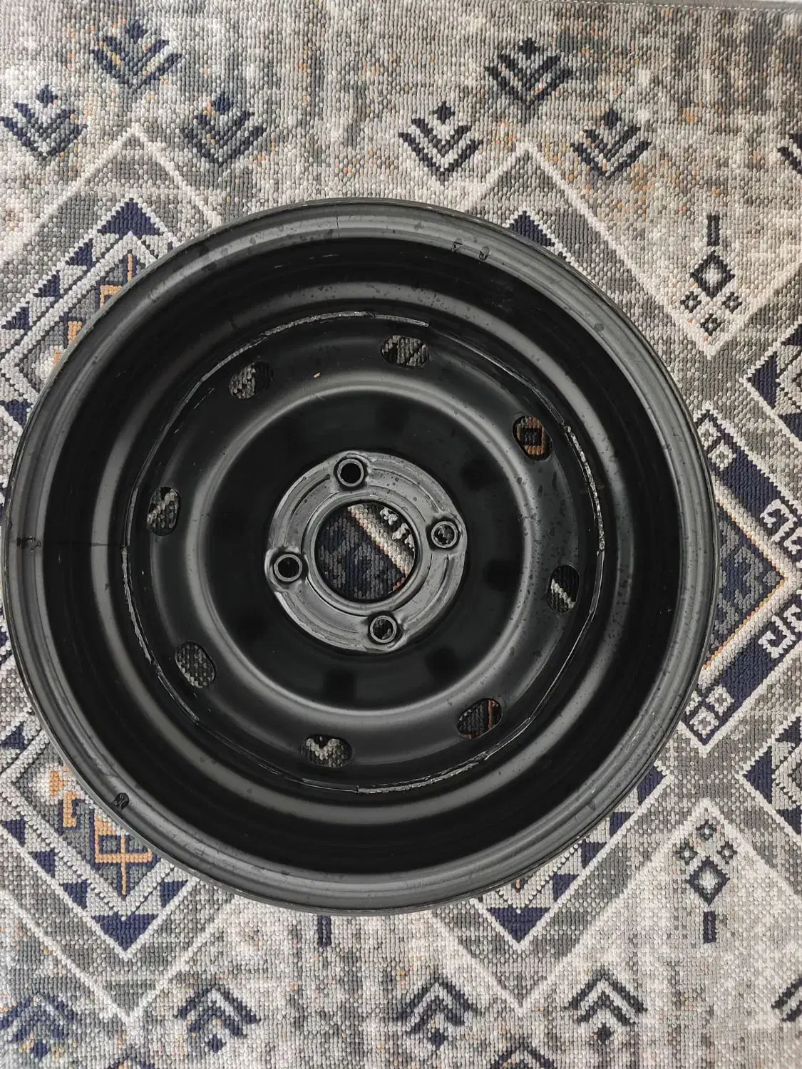 رینگ 14 شرکتی|قطعات یدکی و لوازم جانبی|رشت, کوی فکوری|دیوار