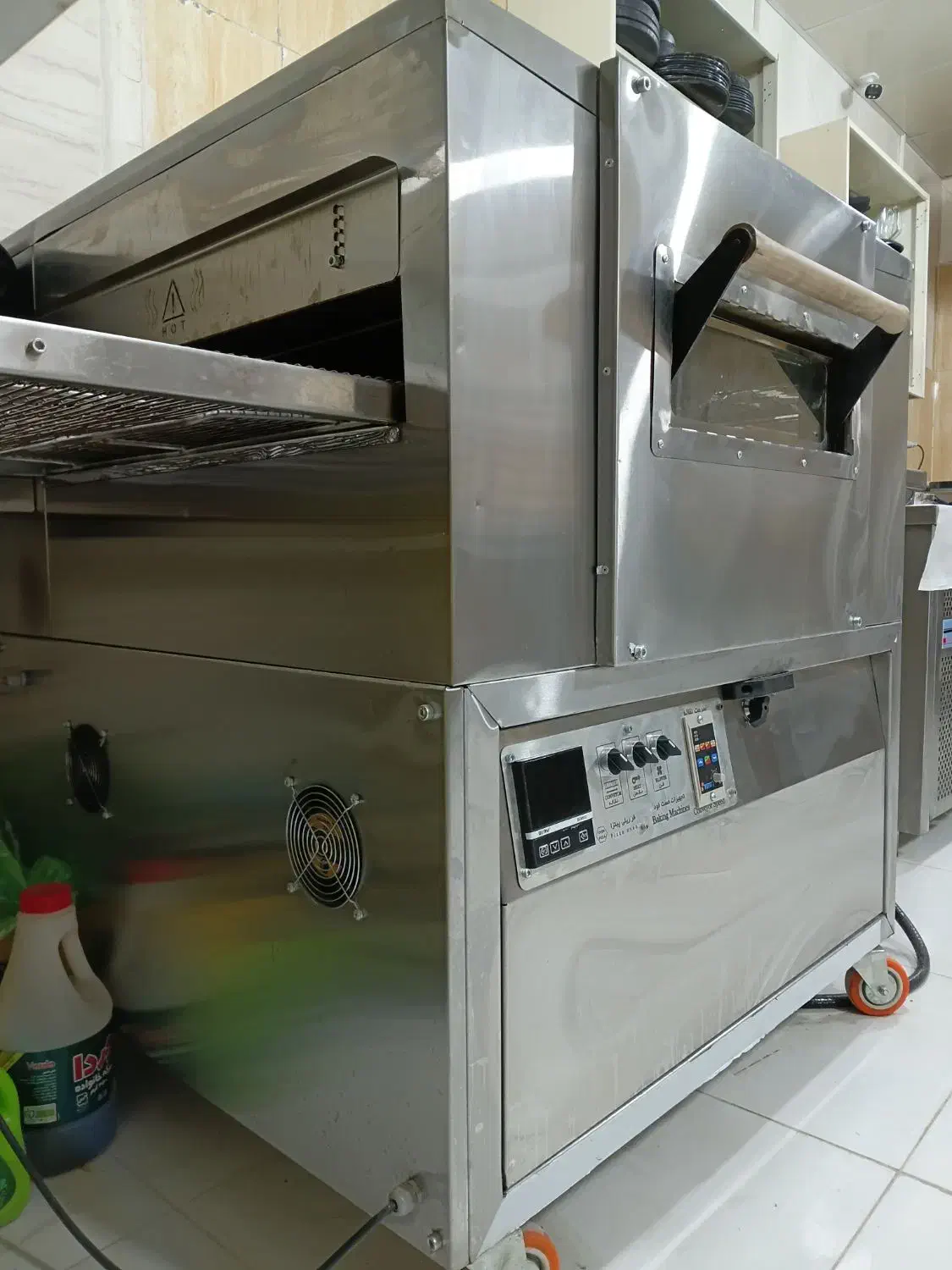 فرپیتزا دهنه ۷۰ آکبند|کافیشاپ و رستوران|کرمانشاه, |دیوار