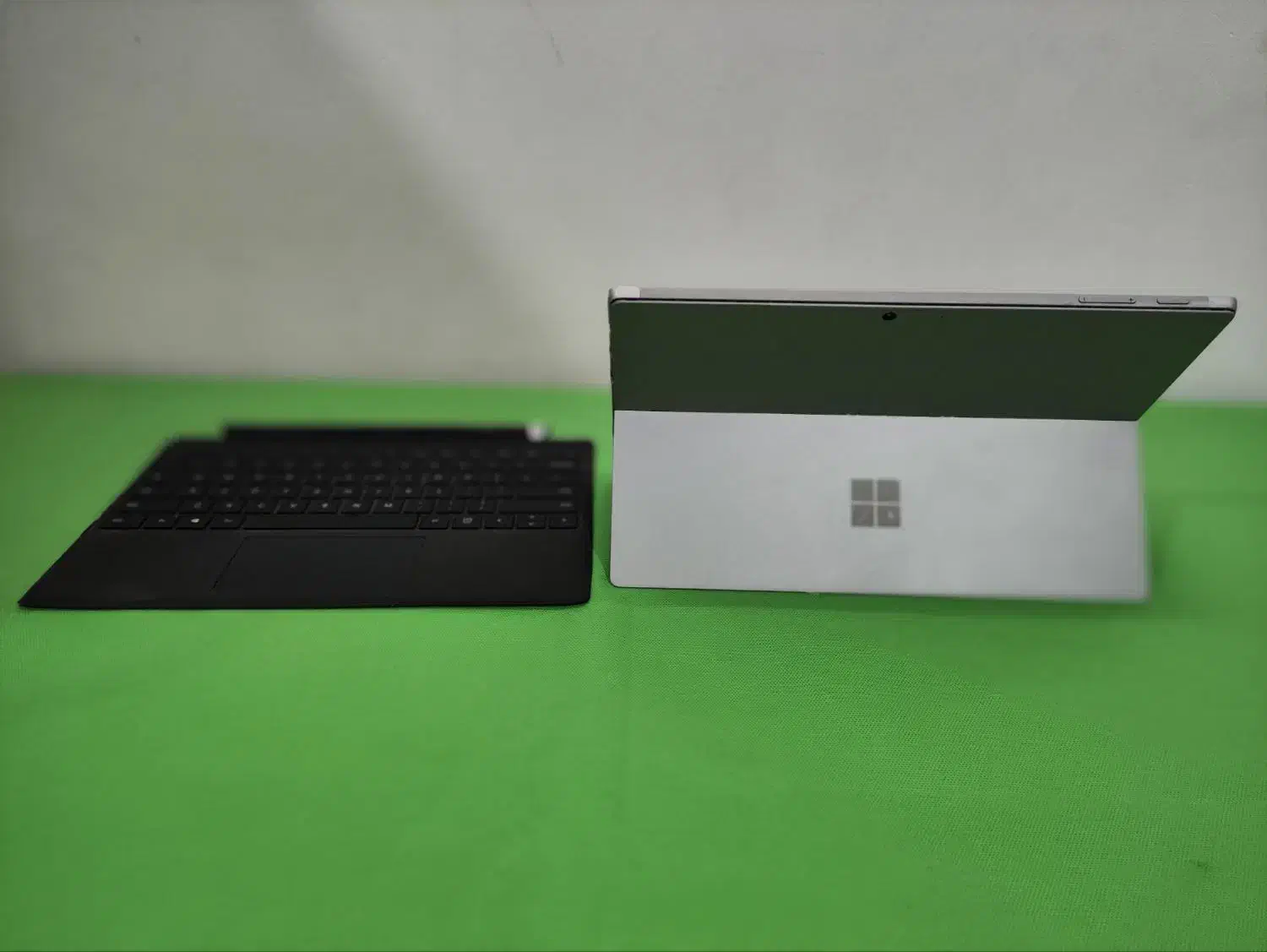 سورفیس تبلت شو - کیبورد از بدنه جدا میشه|رایانه همراه|گرگان, |دیوار