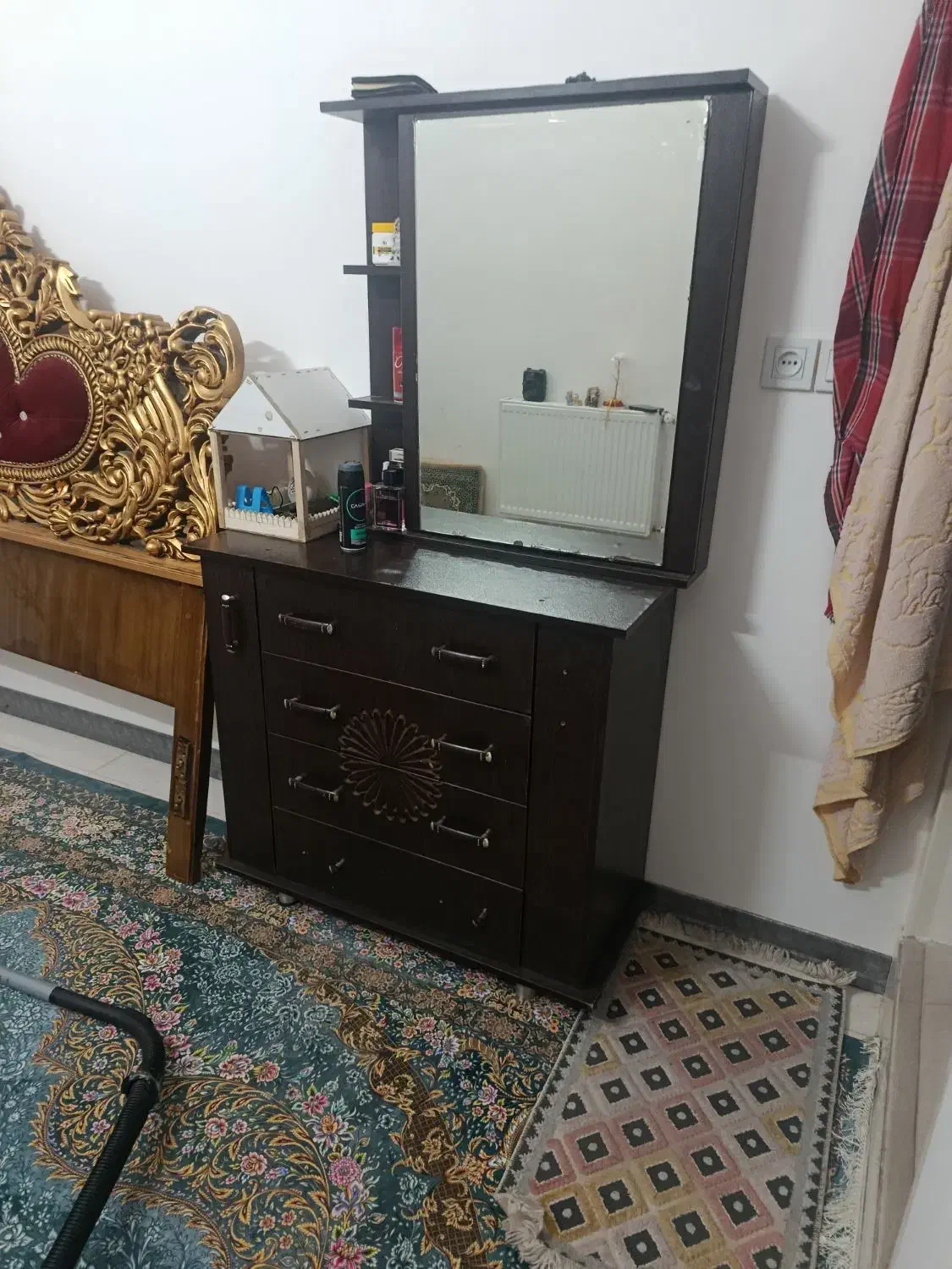 میز اریش|تخت و سرویس خواب|قم, تعویض پلاک|دیوار