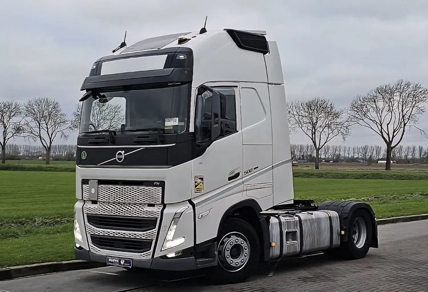 فروش کشنده های وارداتی|خودرو سنگین|کشکسرای, |دیوار