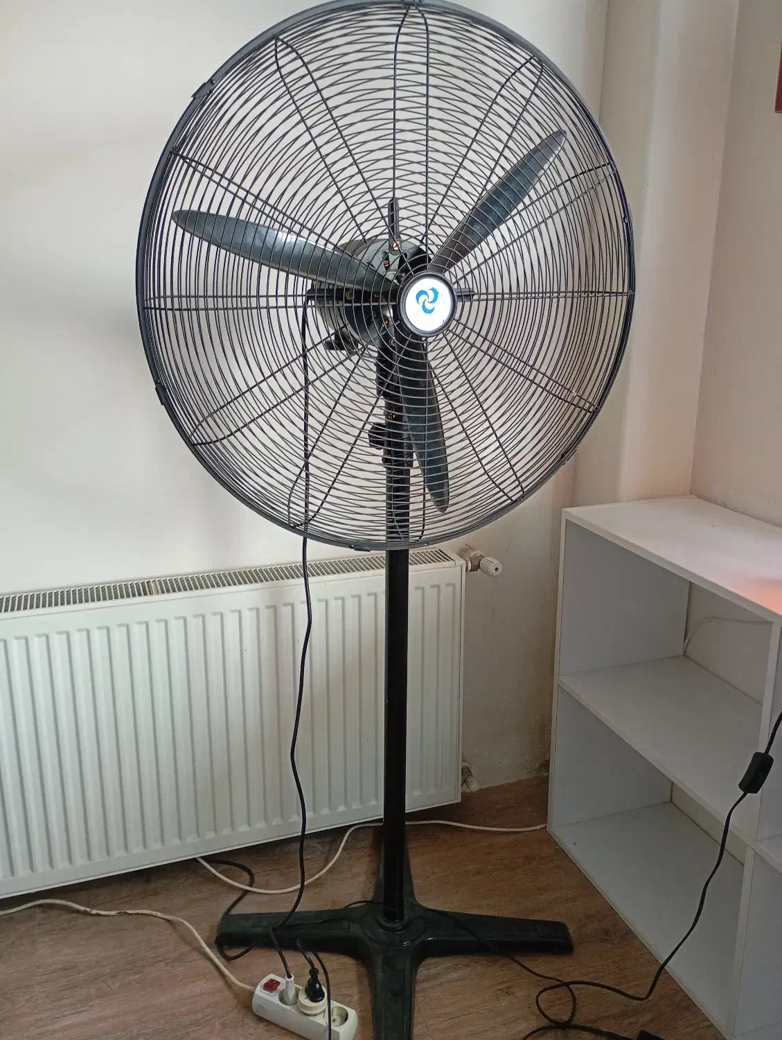 پنکه کافی شاپی تایفون سایز 65|پنکه و تصفیه‌کنندهٔ هوا|رشت, بوسار|دیوار