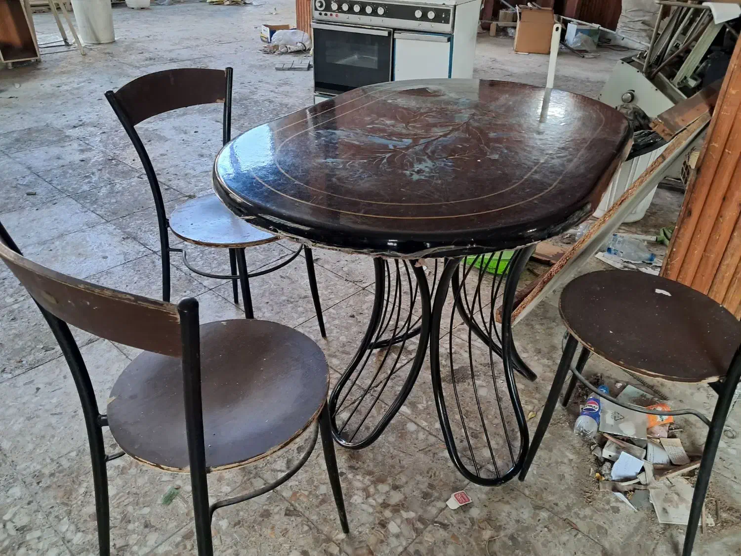 میز۴ نفره غذاخوری شیک با۴ صندلی سالم|میز و صندلی غذاخوری|خرمآباد (تنکابن), |دیوار