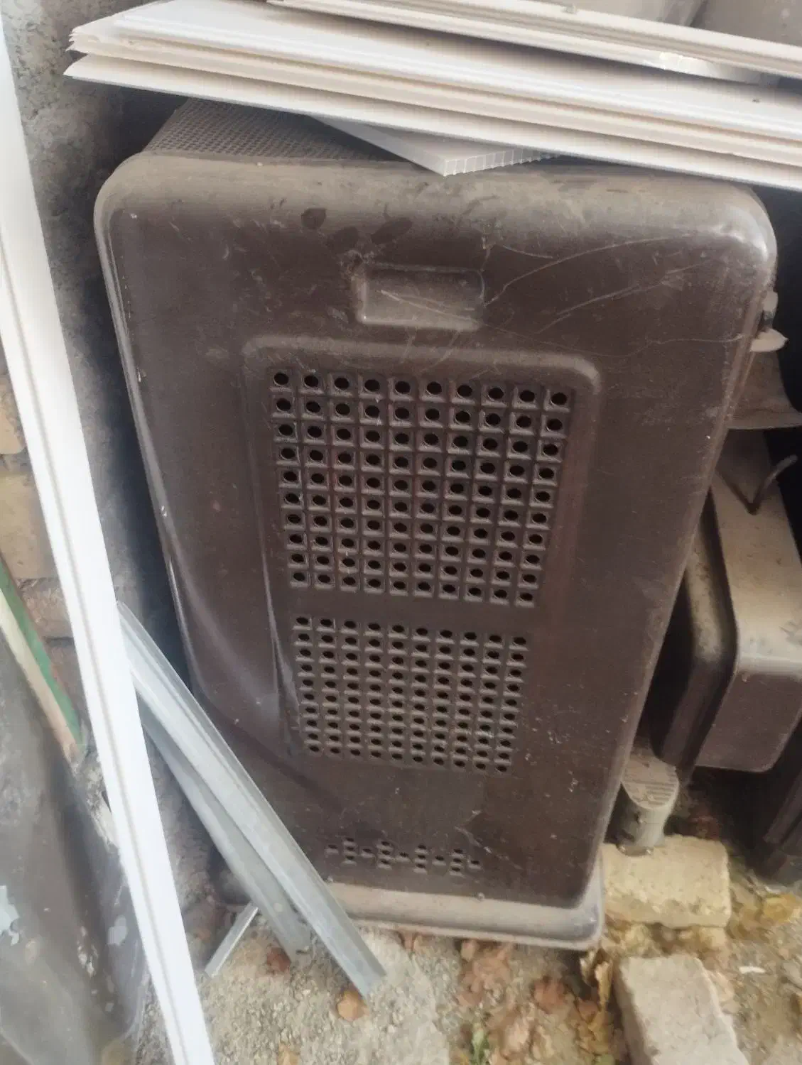 بخاری نفتی|بخاری، هیتر، شومینه|بروجرد, |دیوار