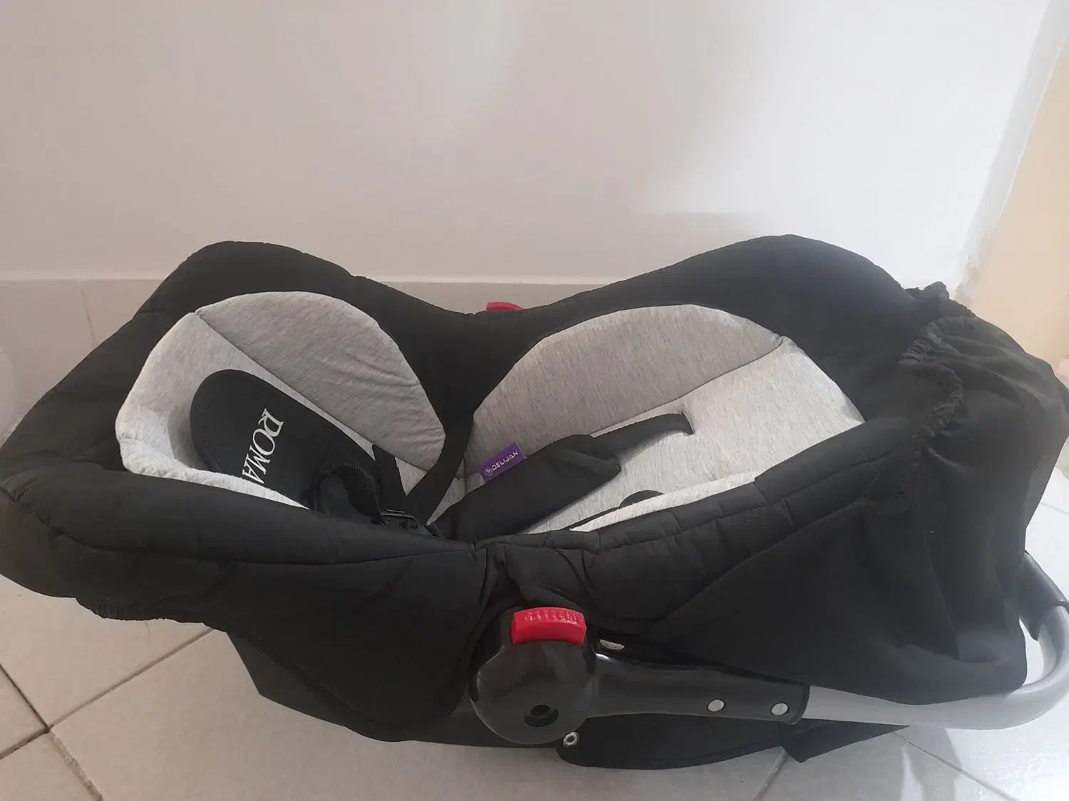 کریر و تخت خواب نوزاد و کالسکه|اسباب و اثاث بچه|ساوه, |دیوار