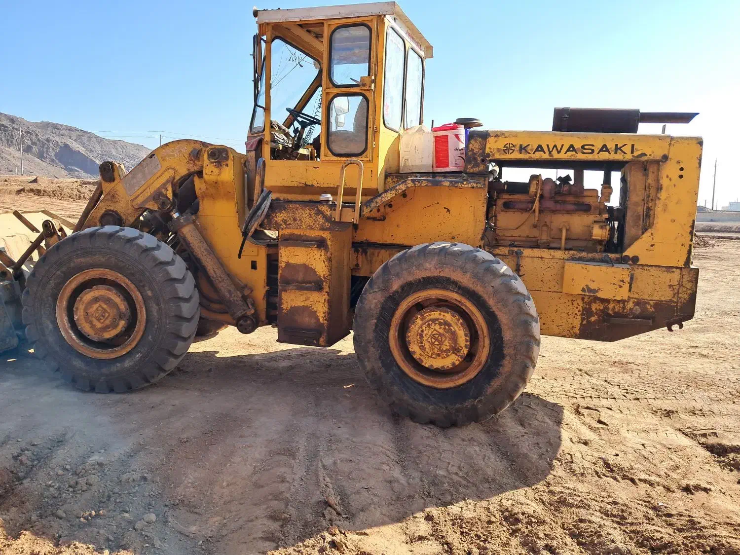 لودر کاوازاکی ۷۰|خودرو سنگین|قم, تولید دارو و یخچال|دیوار