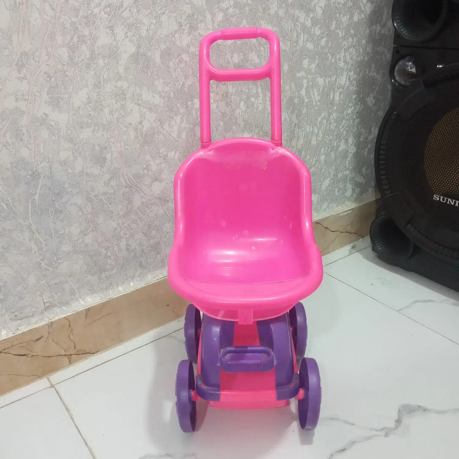 کالسکه بچه|کالسکه و لوازم جانبی|رشت, یخسازی|دیوار