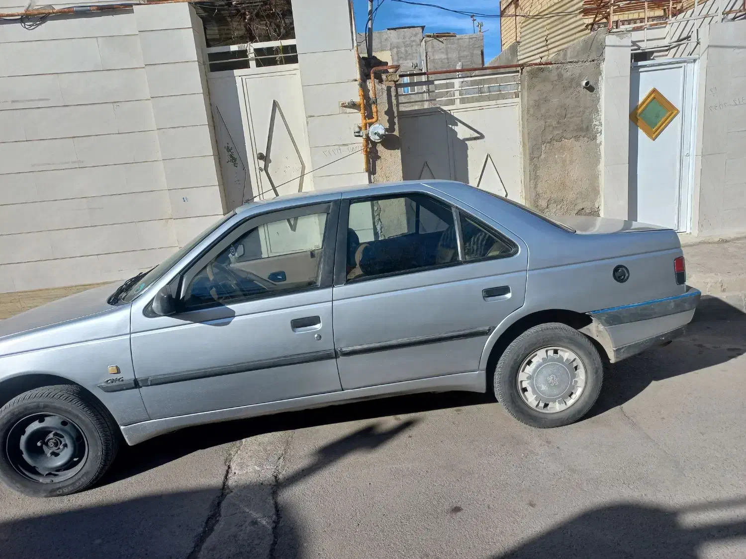 پژو۴۰۵|خودرو سواری و وانت|الوند, |دیوار