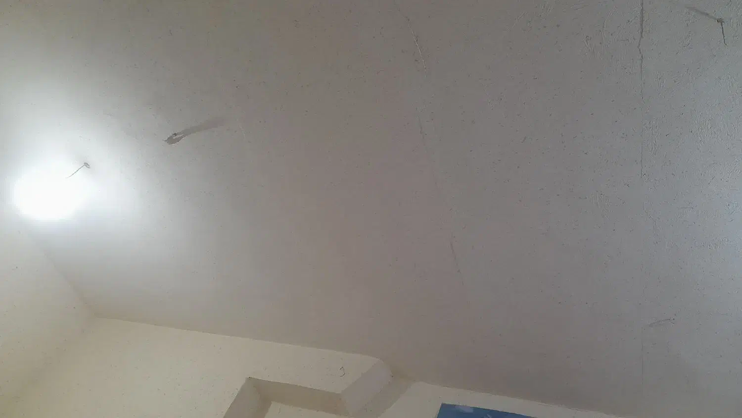 لکه گیری پلاستر کاری و گچ کاری وساخت ساز|خدمات پیشه و مهارت|برازجان, |دیوار