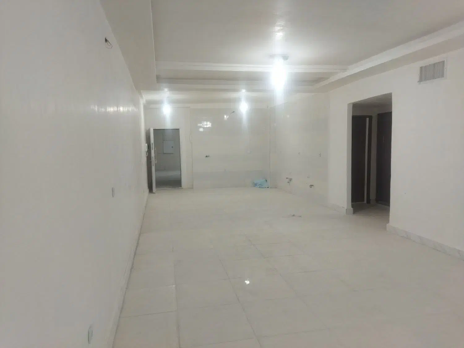 بهشتی ۴۴ طبقه پنجم|فروش آپارتمان|زاهدان, |دیوار