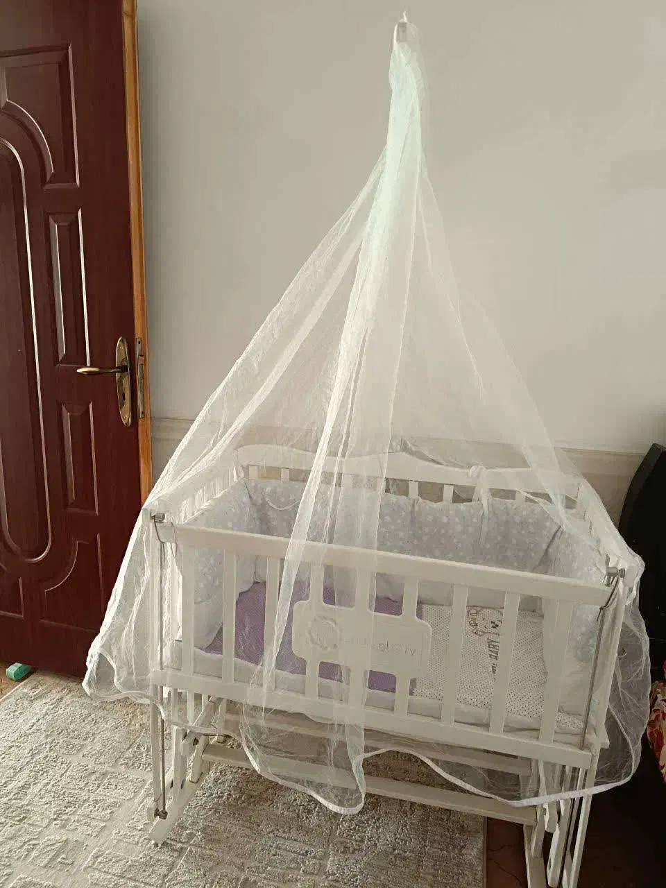 گهواره کودک|تخت و صندلی بچه|گناباد, |دیوار