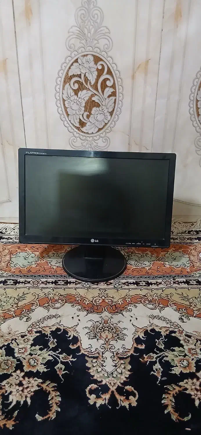 مانیتور LG 20 اینچ|قطعات و لوازم جانبی رایانه|رامیان, |دیوار