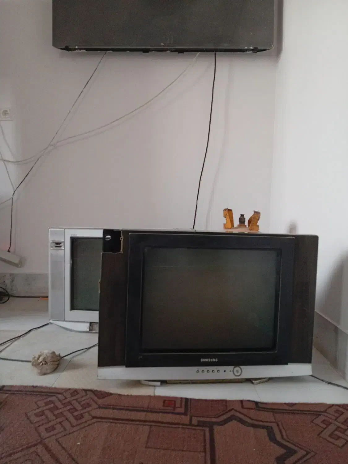 تلویزیون ومیزتلویزیون|تلویزیون و پروژکتور|زابل, |دیوار