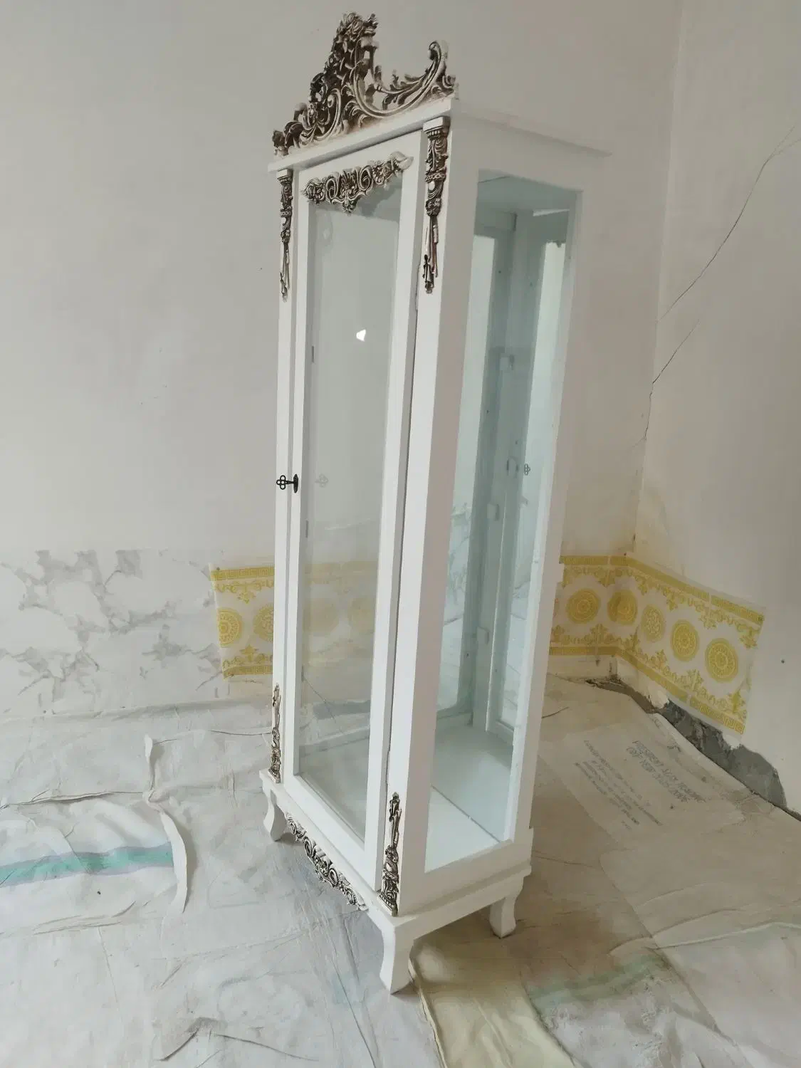 بوفه در حد نو|بوفه، ویترین، کنسول|مراغه, |دیوار