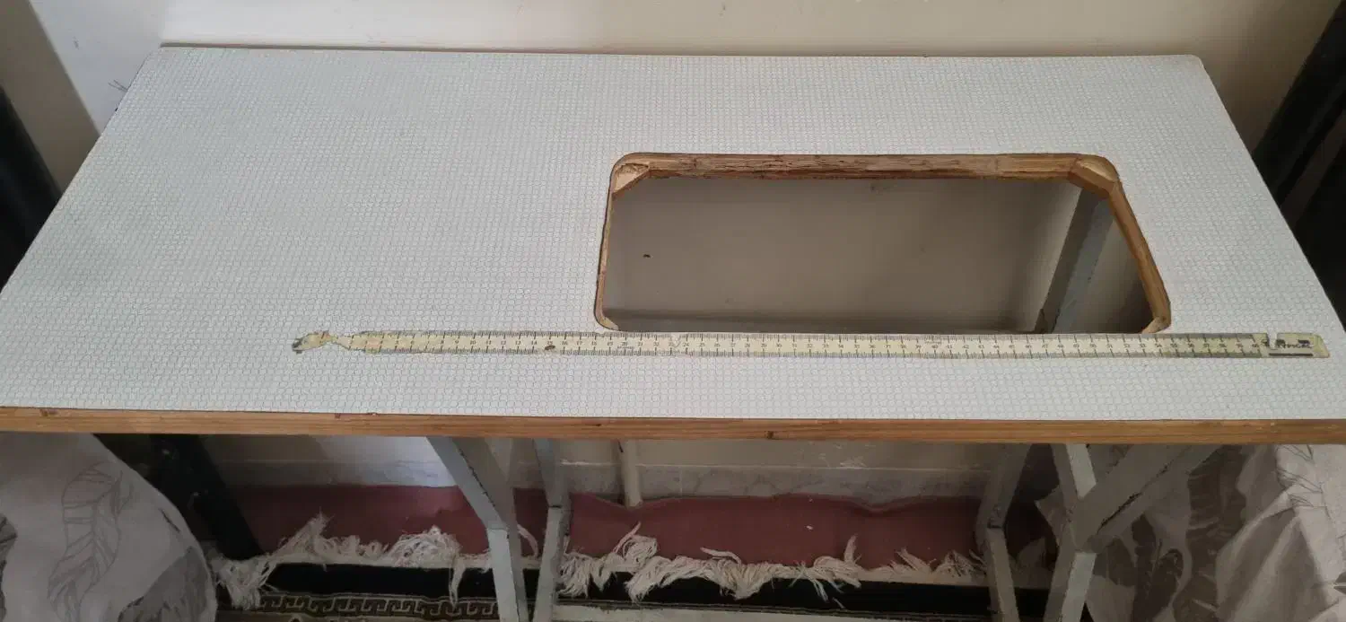 میز چرخ خیاطی|چرخ خیاطی و ریسندگی|قم, سراجه (۱۵ خرداد)|دیوار