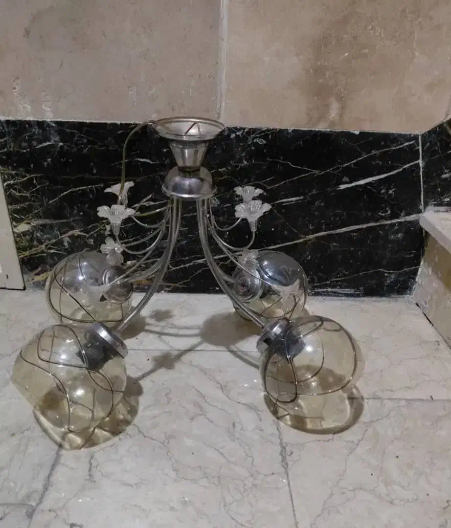 لوستر 4 شاخه حبابی|لوستر و چراغ آویز|تهران, نظام‌آباد|دیوار
