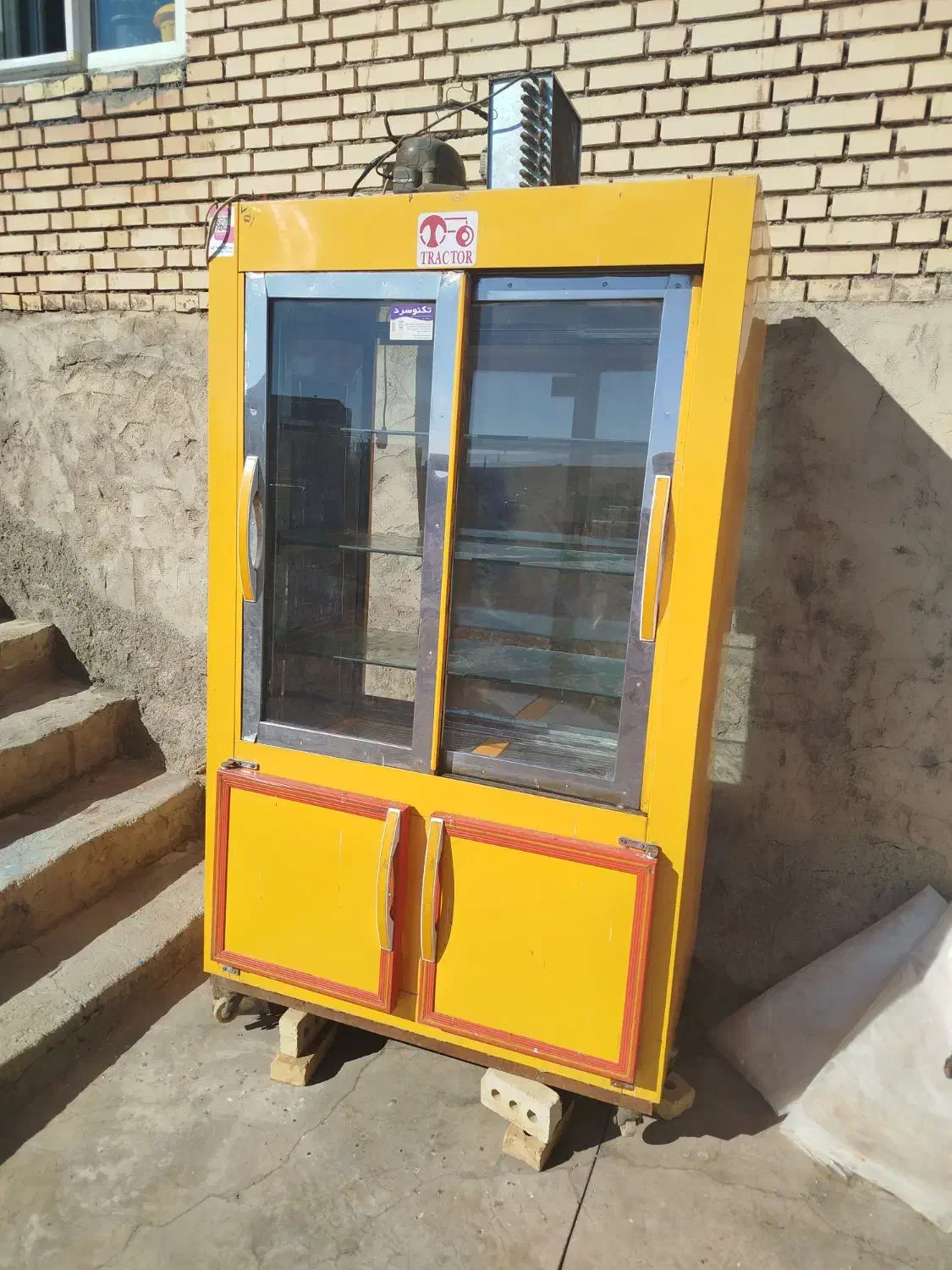 یخچال ایستاده مغازه در حد صفر|فروشگاه و مغازه|نظر کهریزی, |دیوار