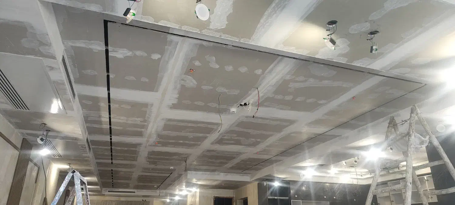 نصاب سقف کاذب .اجراء سقف کاذب کناف،تایل،pvcو دکور|خدمات پیشه و مهارت|مشهد, کارمندان دوم|دیوار