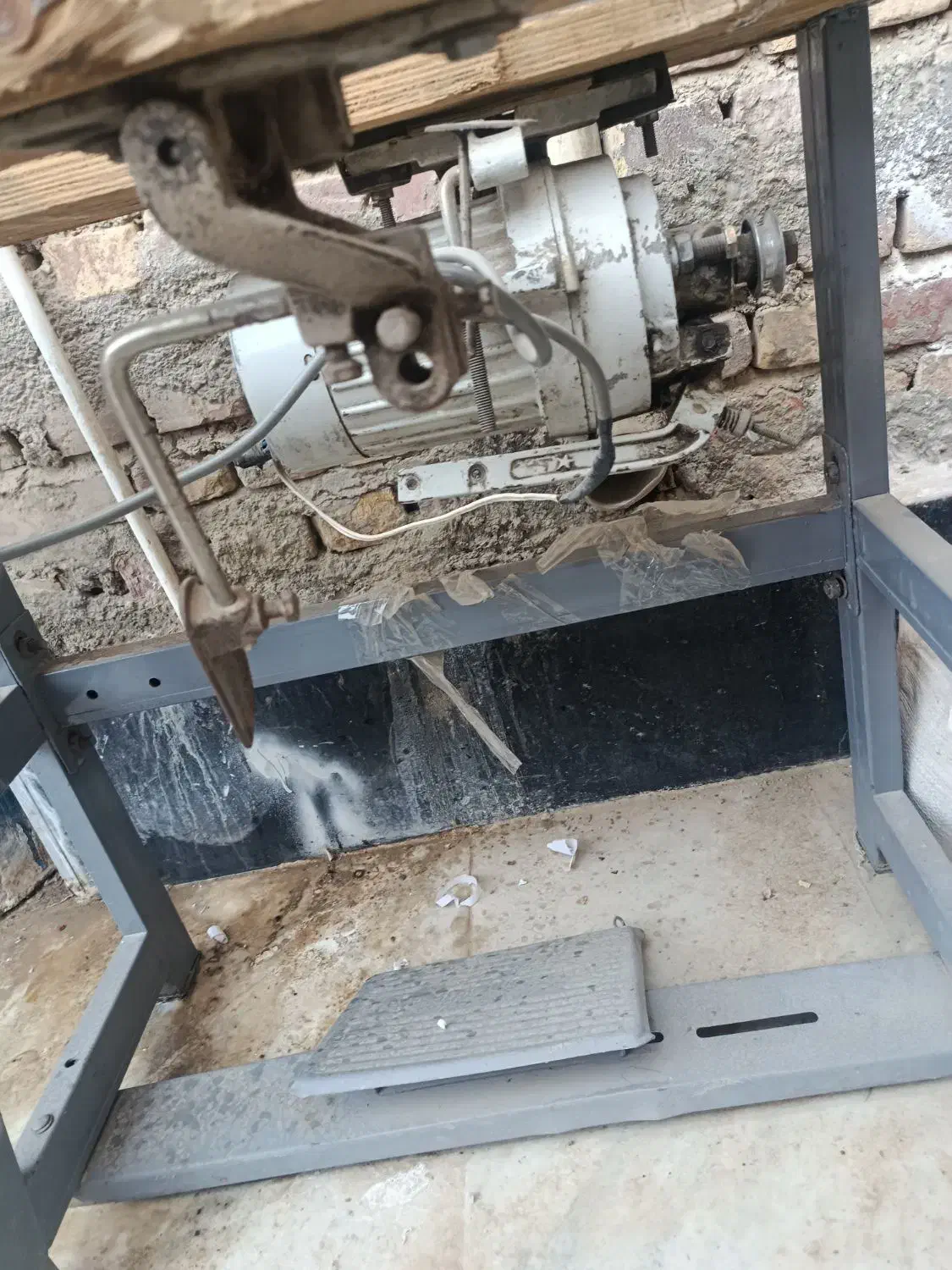 چرخ گلدوزی تیپیکال نو|چرخ خیاطی و ریسندگی|سراوان, |دیوار