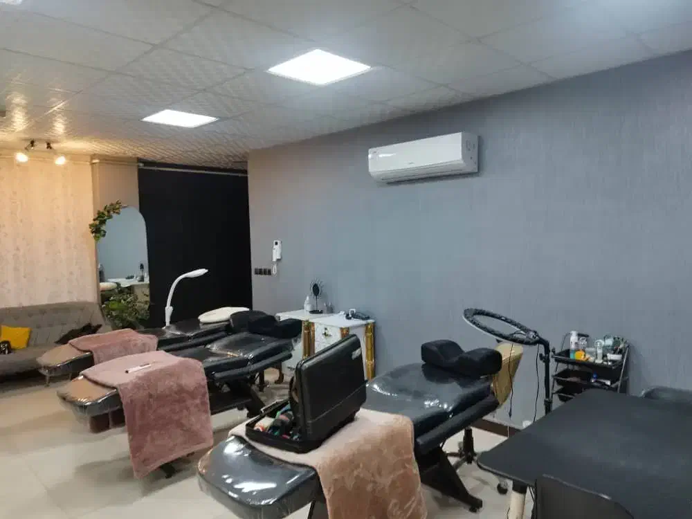 فروش واحد تجاری 85 متری بلوار معلم هشت دی بر اصلی|فروش دفتر کار، اتاق اداری، مطب|رشت, معلم|دیوار