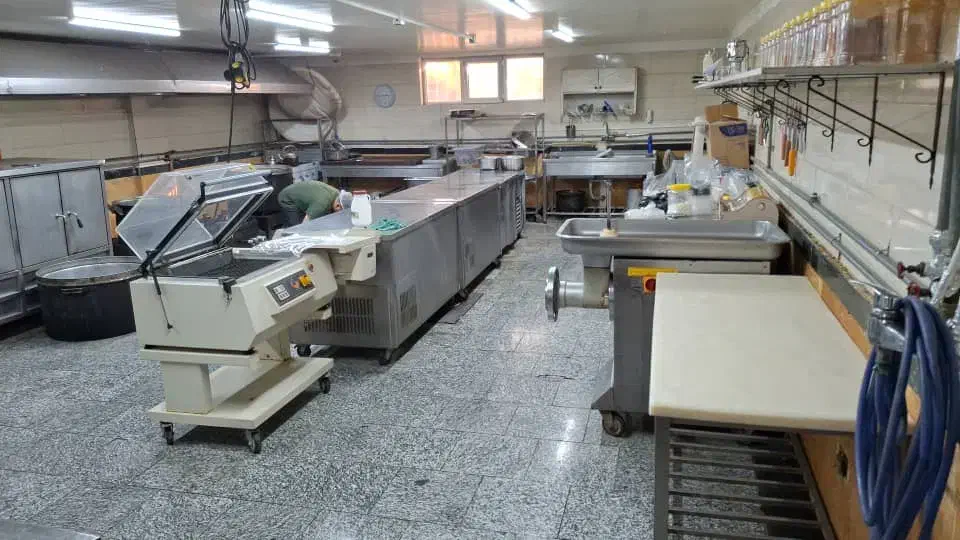 کمک اشپز و تخته کار کترینگ ایرانی|استخدام خدمات فروشگاه و رستوران|تهران, آبشار تهران (دریاچه)|دیوار