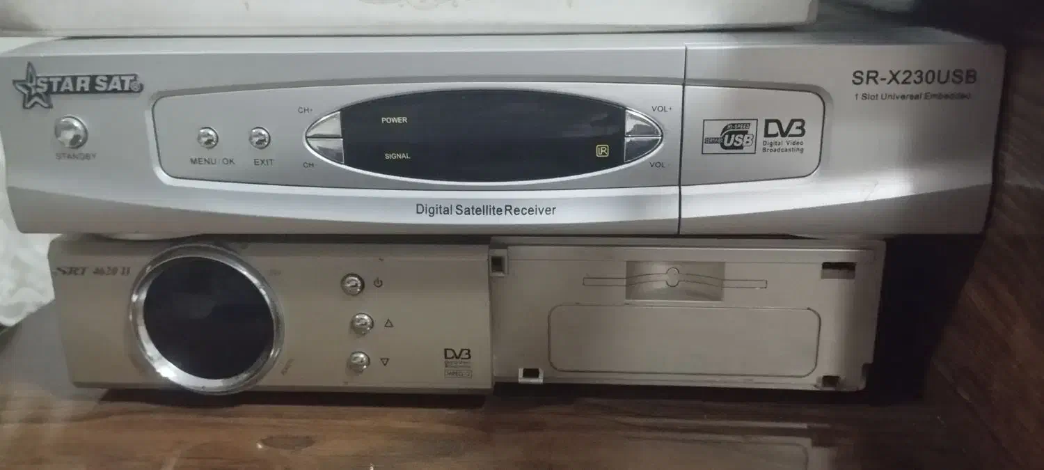 دو دستگاه گیرنده|صوتی و تصویری|اردبیل, |دیوار