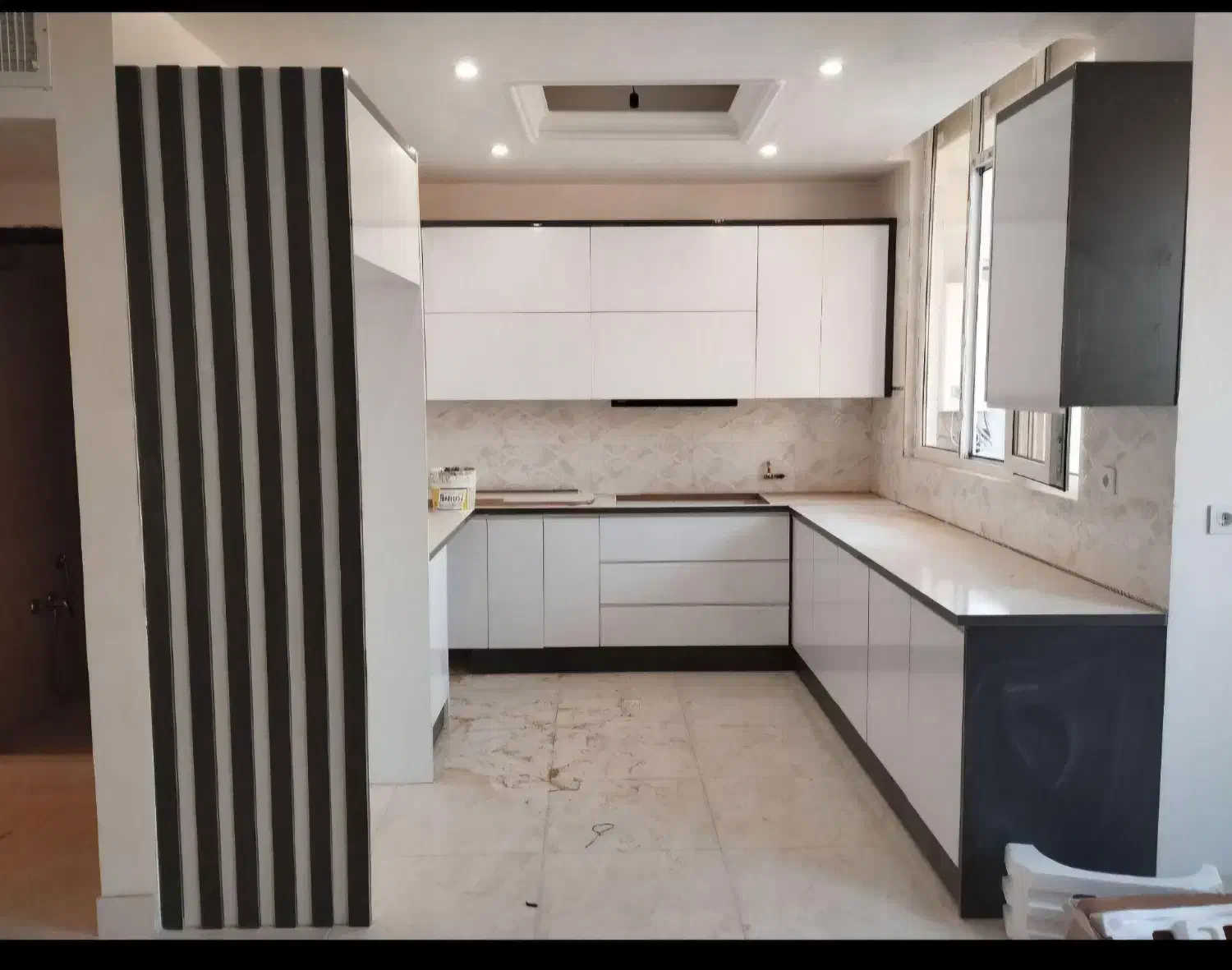 کابینت /سرستون نقش دار صفحه شرکتی پیش ساخته 123|مصالح و تجهیزات ساختمان|قم, جوی شور|دیوار