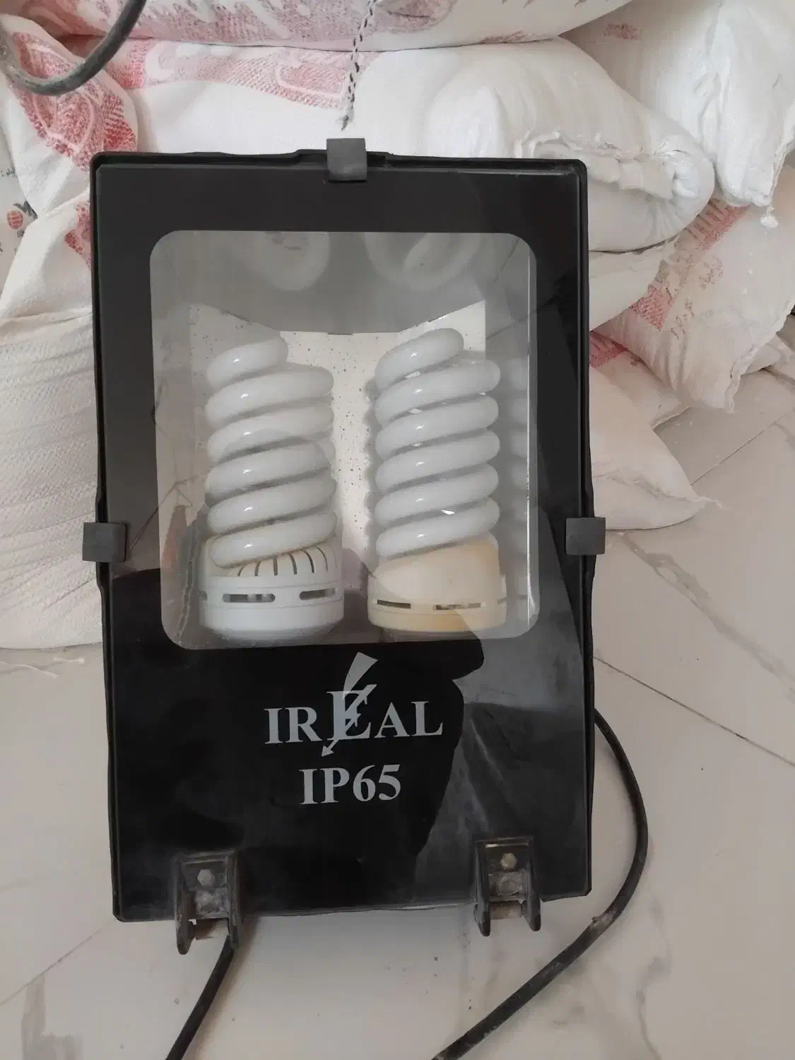 پرژکتور IP65|تلویزیون و پروژکتور|مشهد, شهید احمدی روشن|دیوار