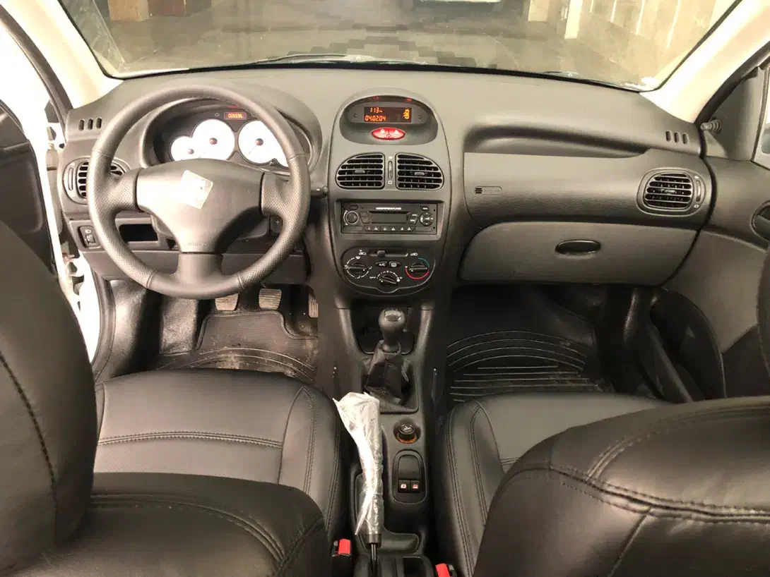 پژو ۲۰۶ تیپ ۲ مدل ۱۴۰۱ در حد خشک|خودرو سواری و وانت|قزوین, |دیوار