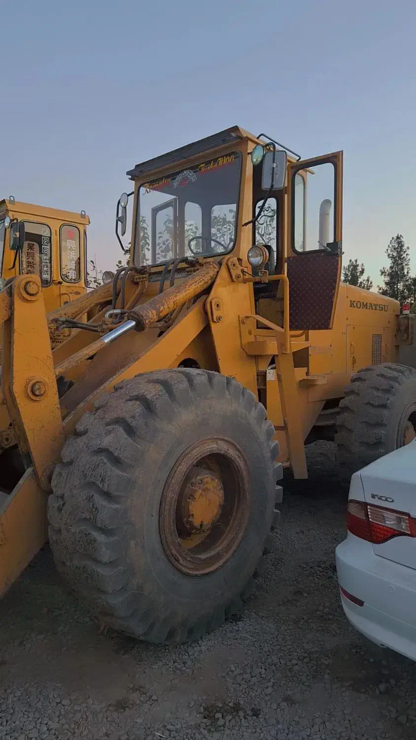 لودر کوماتسو ۹۰|خودرو سنگین|اسلام‌شهر, ملک‌آباد|دیوار