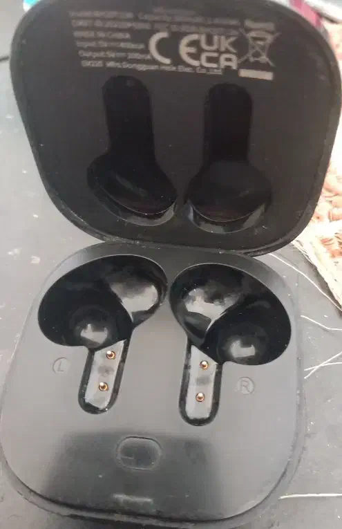 شارژ یا کیس شارژ هنذفری سالم|لوازم جانبی موبایل و تبلت|هشتگرد, شهرک ایران خودرو|دیوار