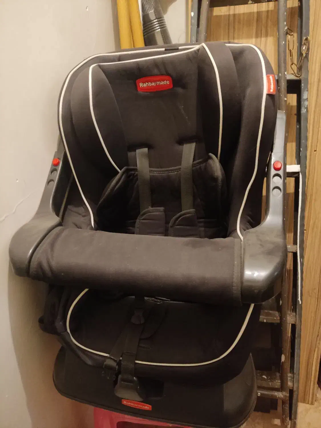 صندلی ماشین کودک|تخت و صندلی بچه|کرمانشاه, |دیوار