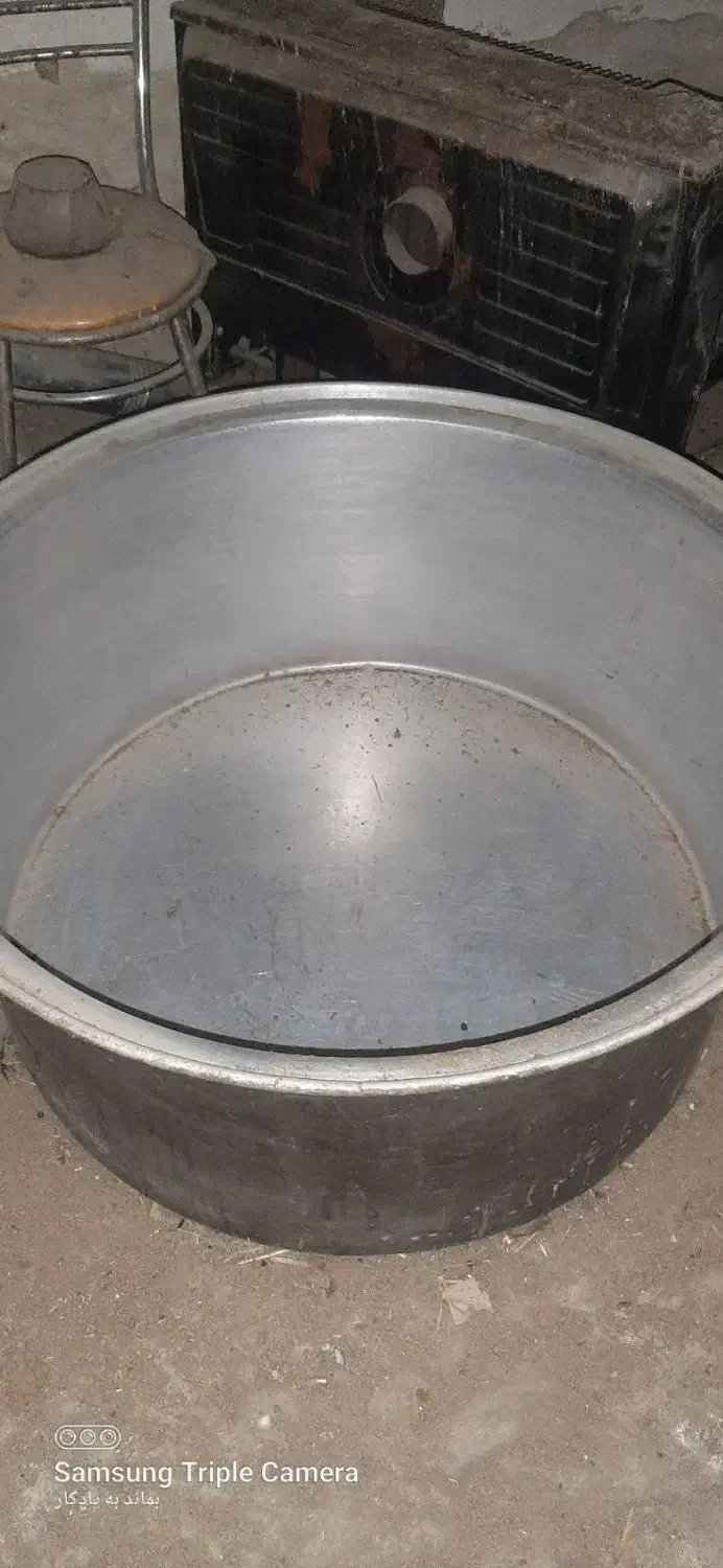 دیگ روحی|ظروف پخت‌وپز|تاتار علیا, |دیوار