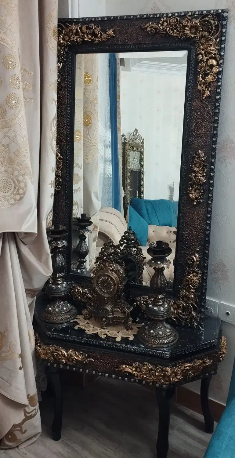 میز تلویزیون ، آینه و شمعدان،ویترین|بوفه، ویترین، کنسول|ایوانکی, |دیوار