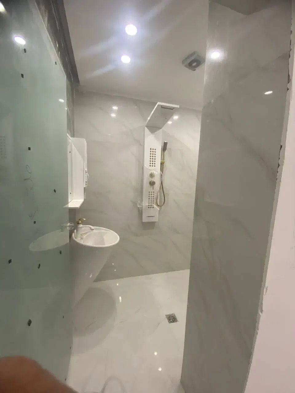 آپارتمان  در سام‌وزال کنار مجتمع تجاری سام وزال|فروش آپارتمان|قشم, |دیوار