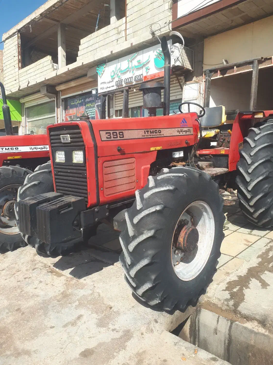 تراکتور ۶ سلندر ۳۹۹|خودرو سنگین|سوسنگرد, |دیوار