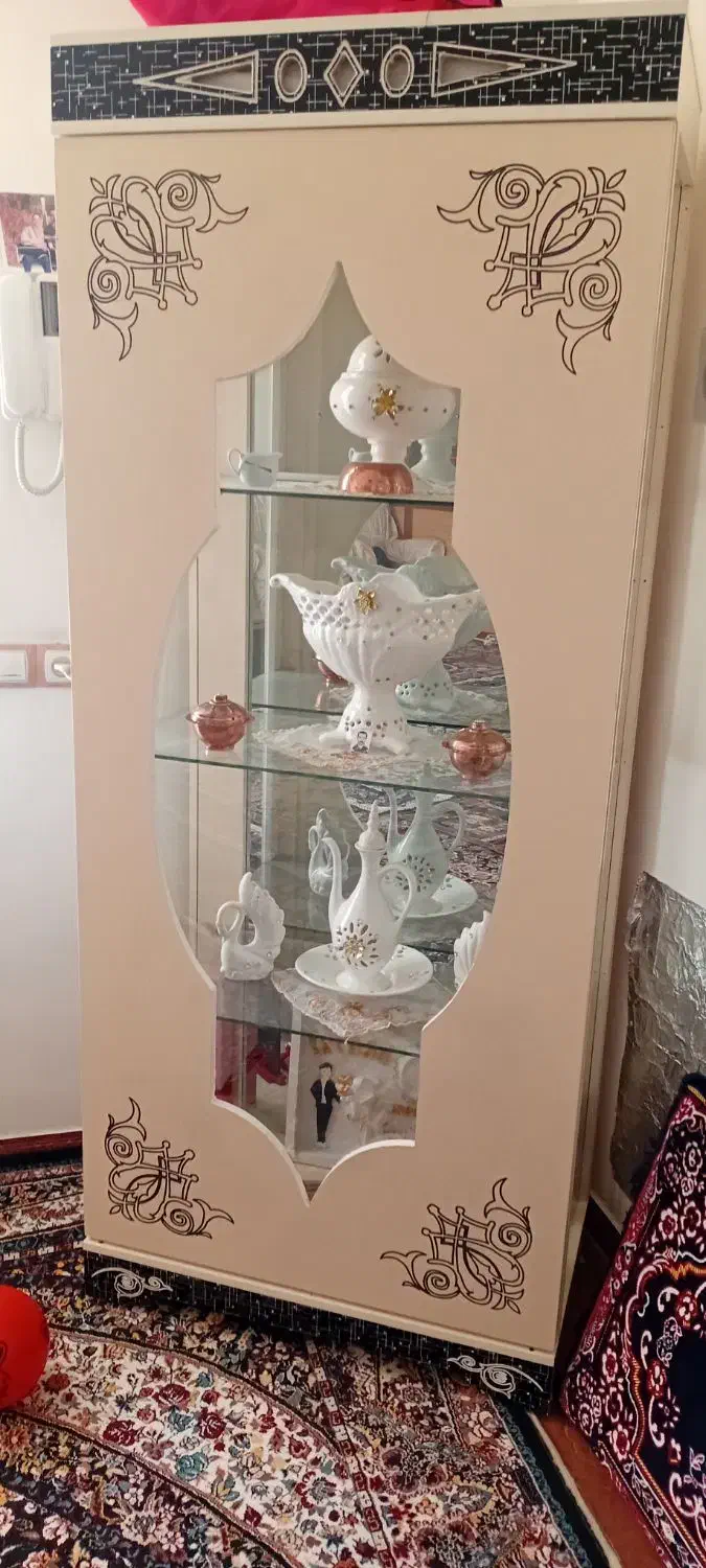 بوفه و جاکفشی|بوفه، ویترین، کنسول|قیدار, |دیوار