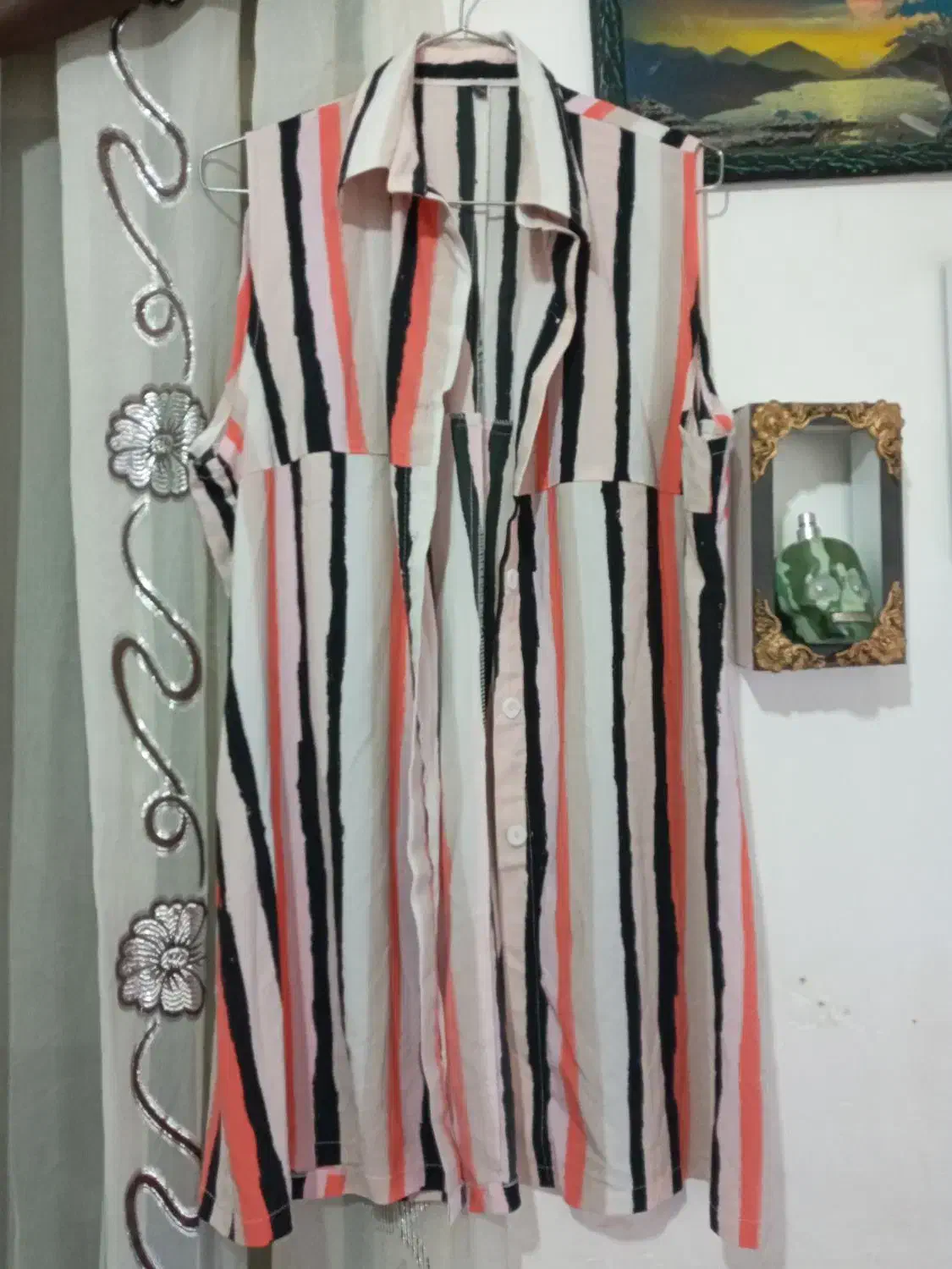 انواع لباس ها|لباس|اقبالیه, |دیوار