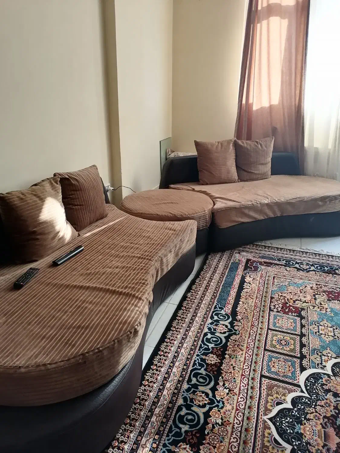 فروش فرش و مبل درحد نو|فرش|شیراز, فرگاز|دیوار