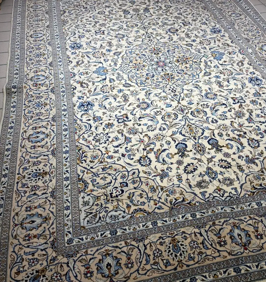 ۱۲ متری اردکان|فرش|اصفهان, نقش جهان|دیوار