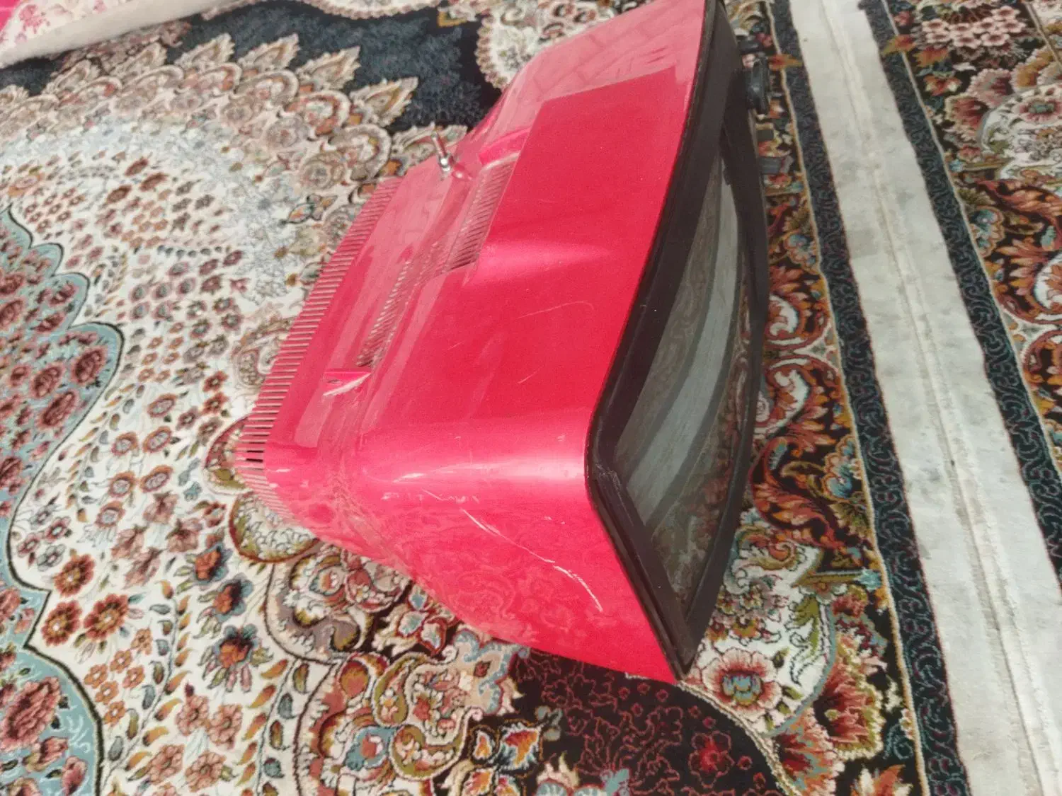 تلویزیون کلکسیونی|تلویزیون و پروژکتور|شاهین‌شهر, گزبرخوار|دیوار