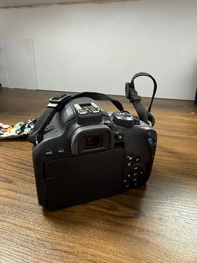 دوربین کنون 800D|دوربین عکاسی و فیلمبرداری|تهران, ولنجک|دیوار