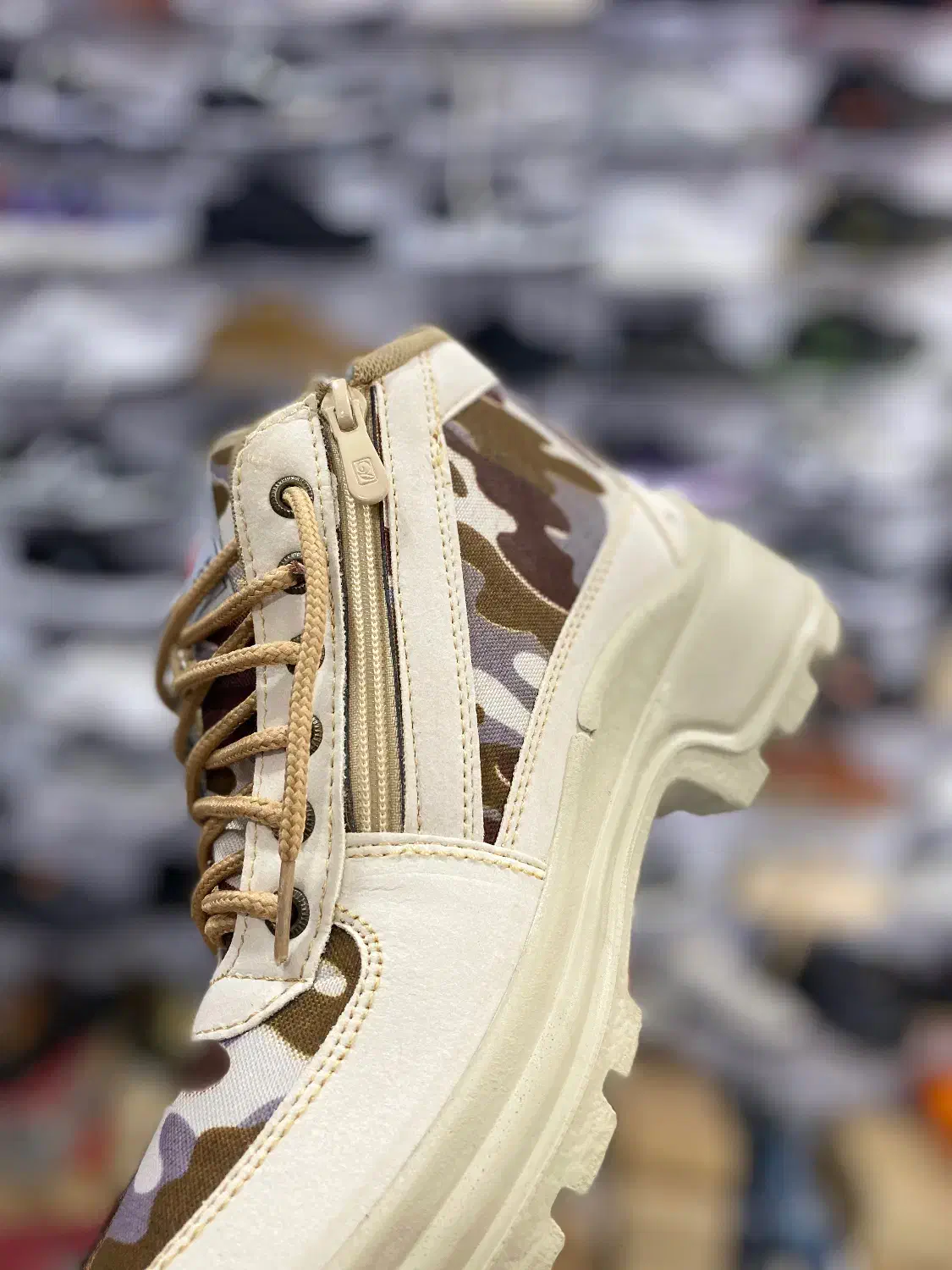 کفش کار|کیف، کفش، کمربند|بندرلنگه, |دیوار