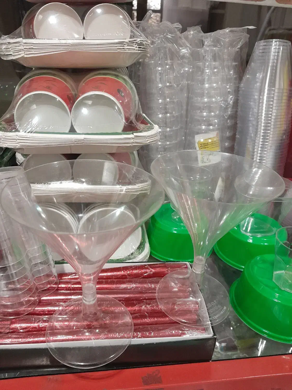 یکبارمصرف آویژه|ظروف نگهدارنده، پلاستیکی، یک‌بارمصرف|سهند, |دیوار