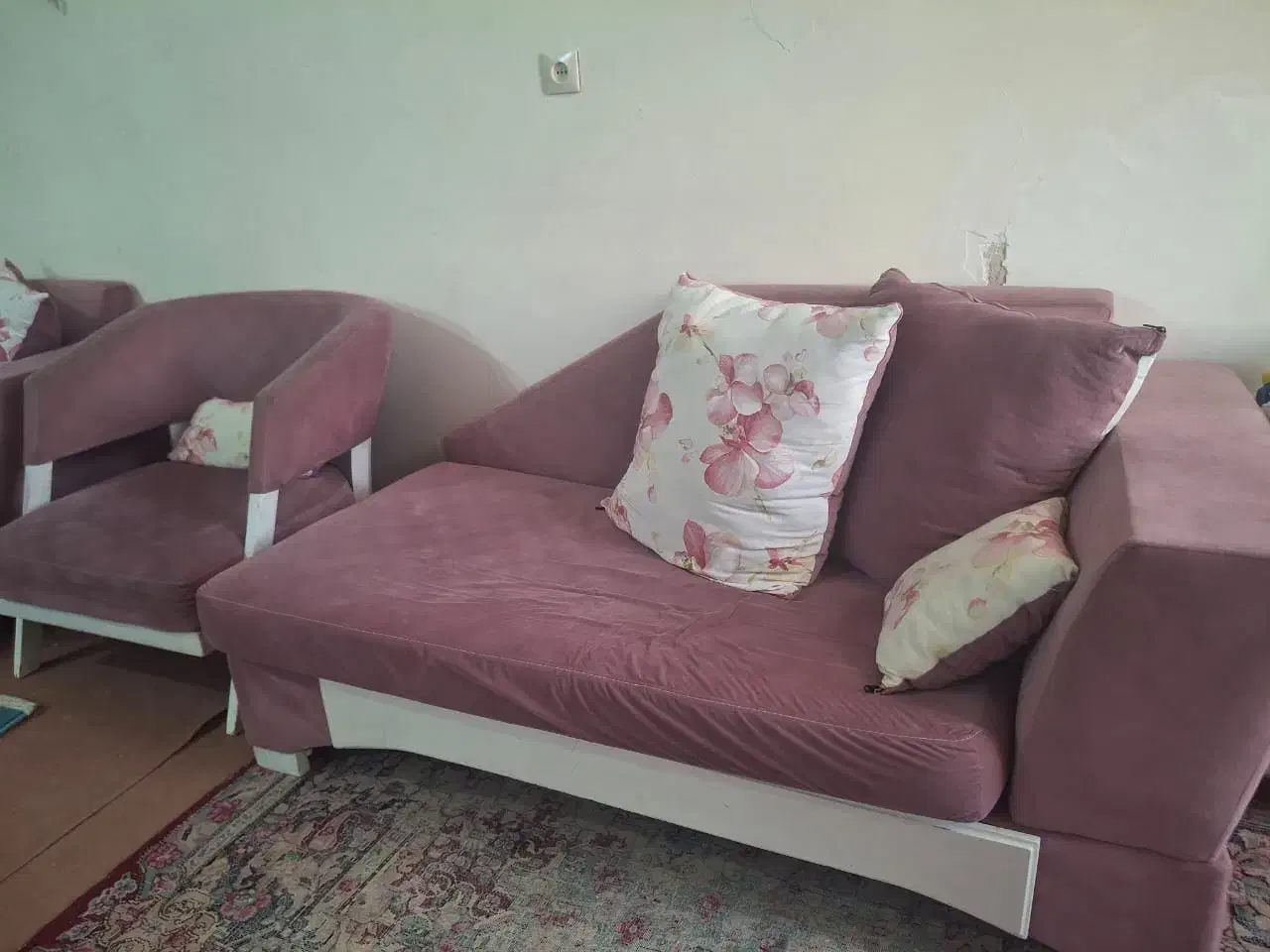 مبل۱۱نفره|مبلمان خانگی و میز عسلی|اسلامآباد غرب, |دیوار