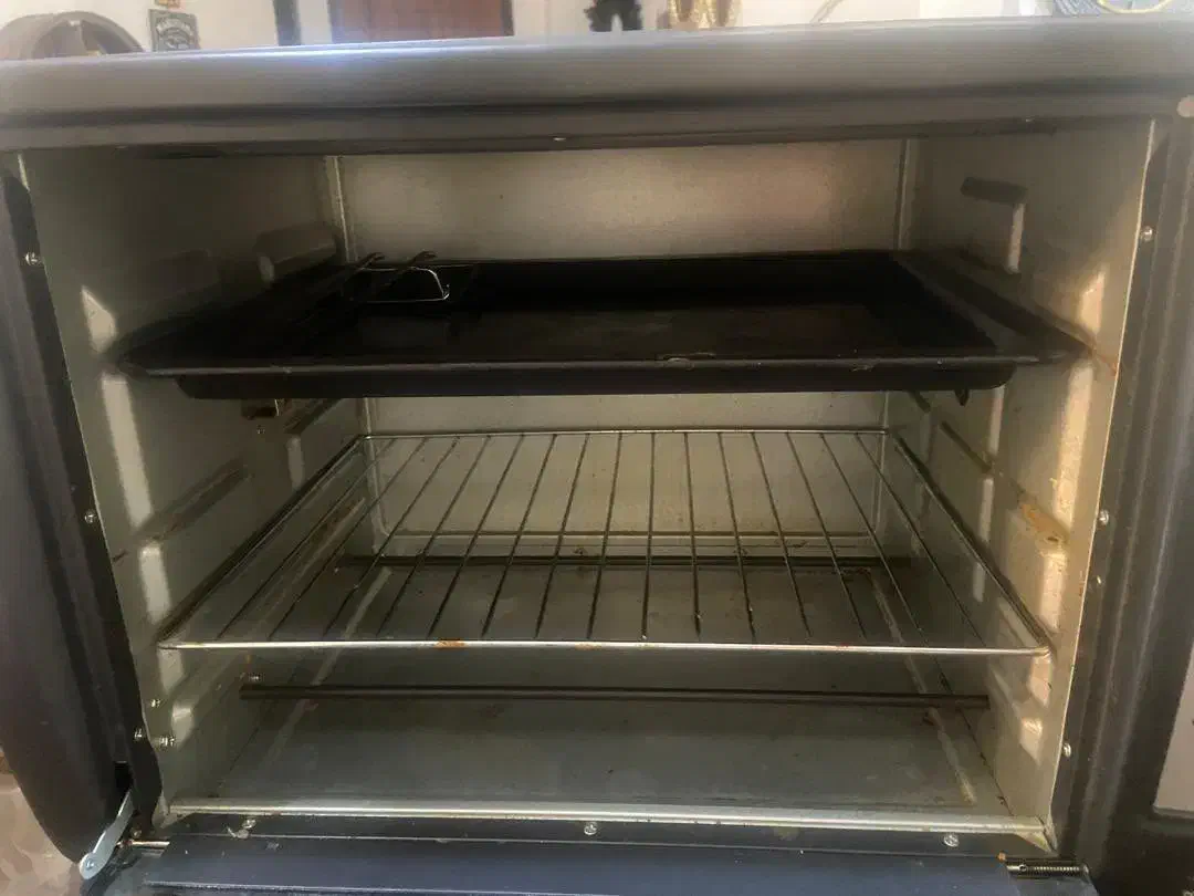 فر برقی|اجاق گاز و لوازم برقی پخت‌وپز|صدرا-فارس, فاز ۱|دیوار