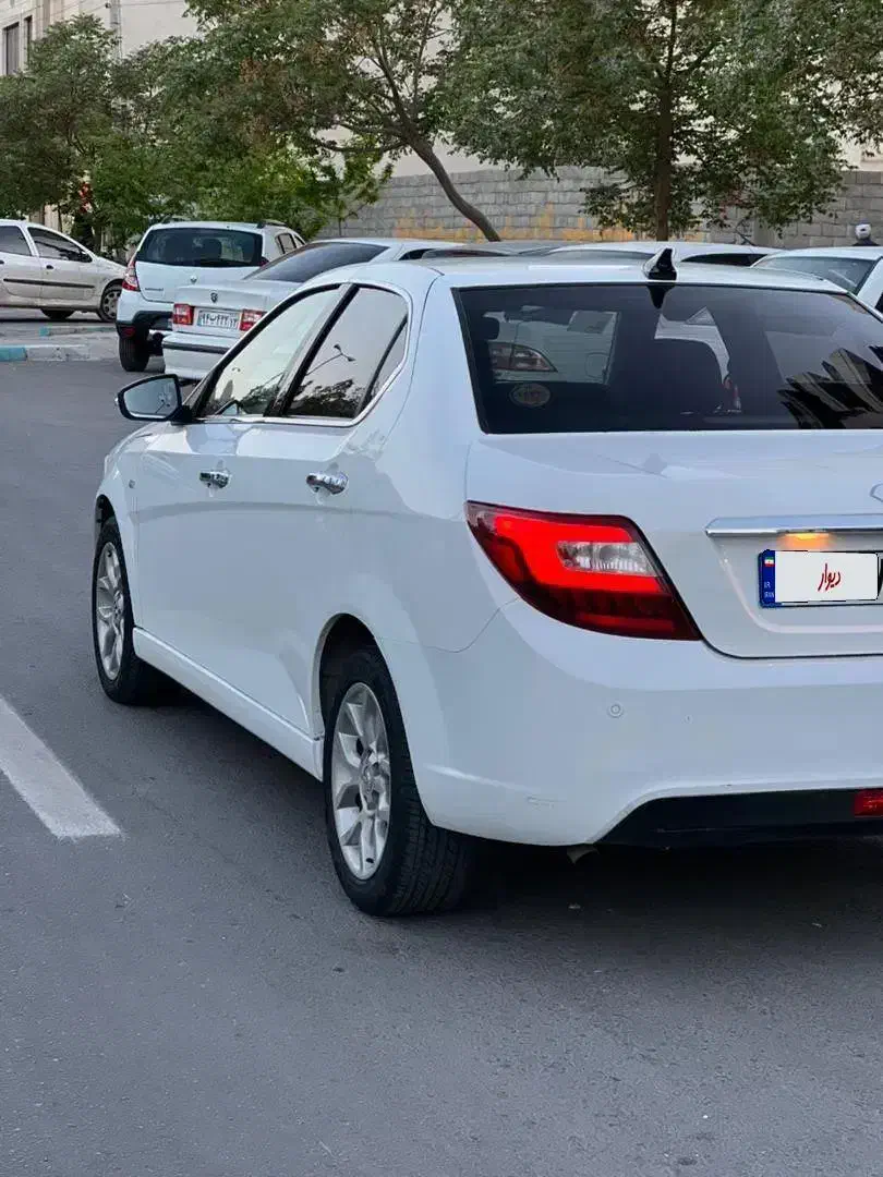 دنامدل ۴۰۲ دنده|خودرو سواری و وانت|اصفهان, کوی ولی عصر|دیوار