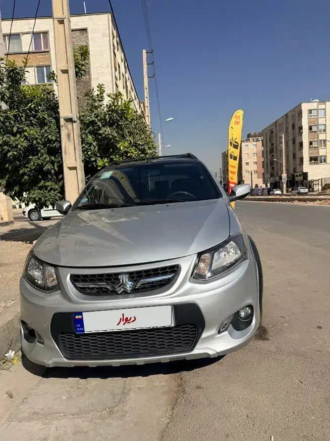 کوییک R اوتومات نقرهایمصرفیهانومعاوضه باسمندlx|خودرو سواری و وانت|شیراز, شهرک فرزانگان|دیوار