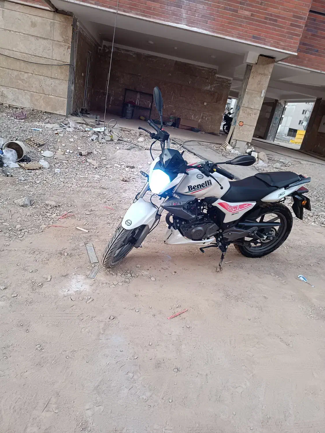 بنلی 150|موتورسیکلت|قم, منبع آب|دیوار